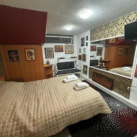 Mini Hotel-bohemi 2* Plowdiw